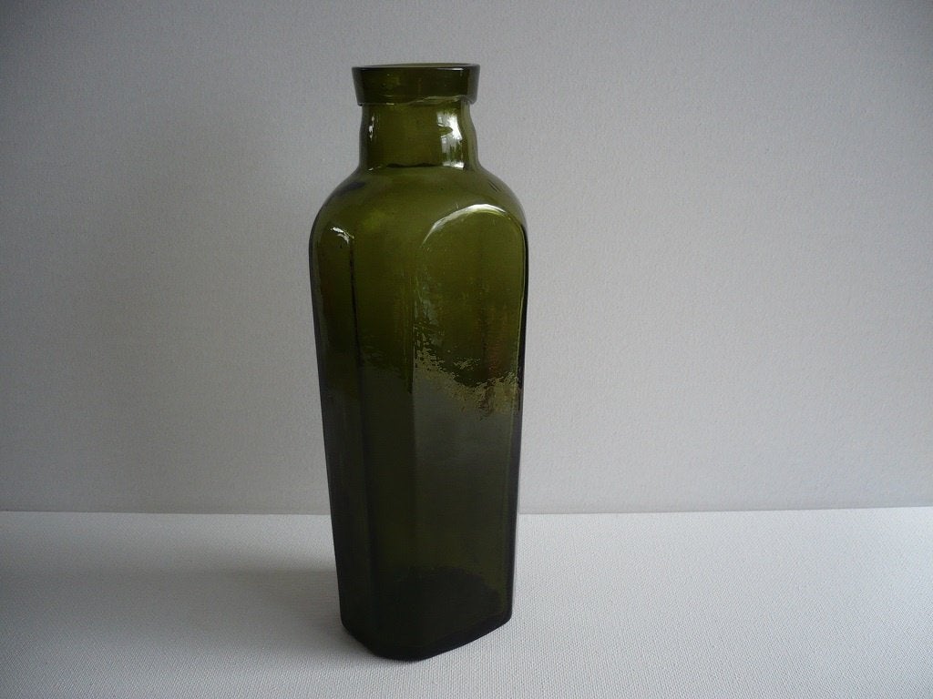 f008-Zaad cacao tabak, fles antiek puntje gaaf., Verzenden