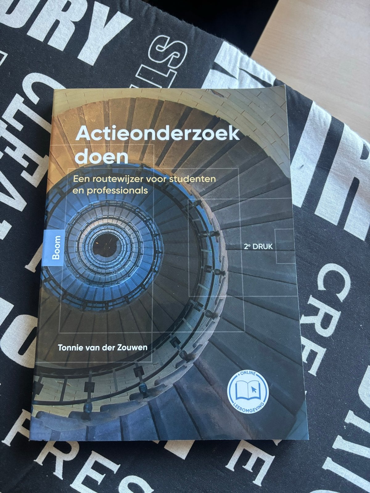 Actieonderzoek doen - Schoolboek, Boeken, Ophalen, Zo goed als nieuw, Overige niveaus, Overige vakken
