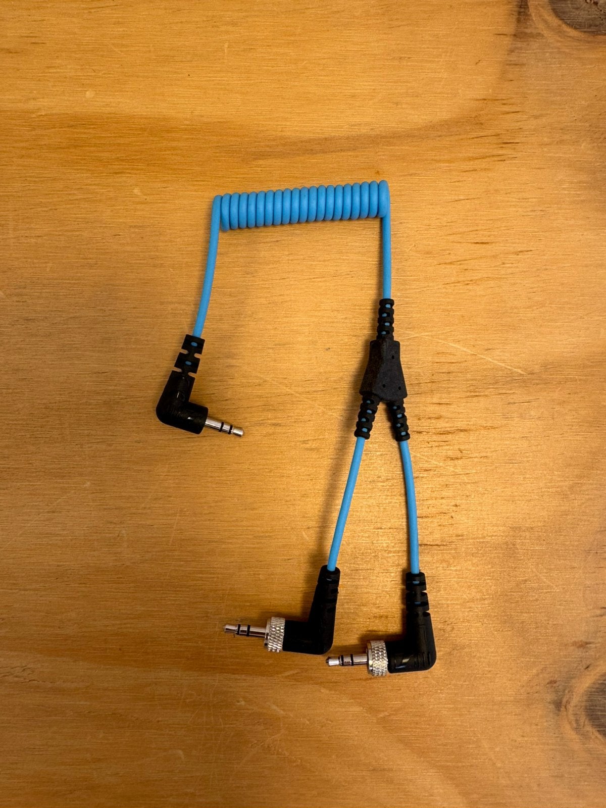 Sennheiser CL 35-Y Dual Locking 3.5mm splitterkabel, Ophalen of Verzenden, Zo goed als nieuw, Minder dan 2 meter, Luidsprekerkabel