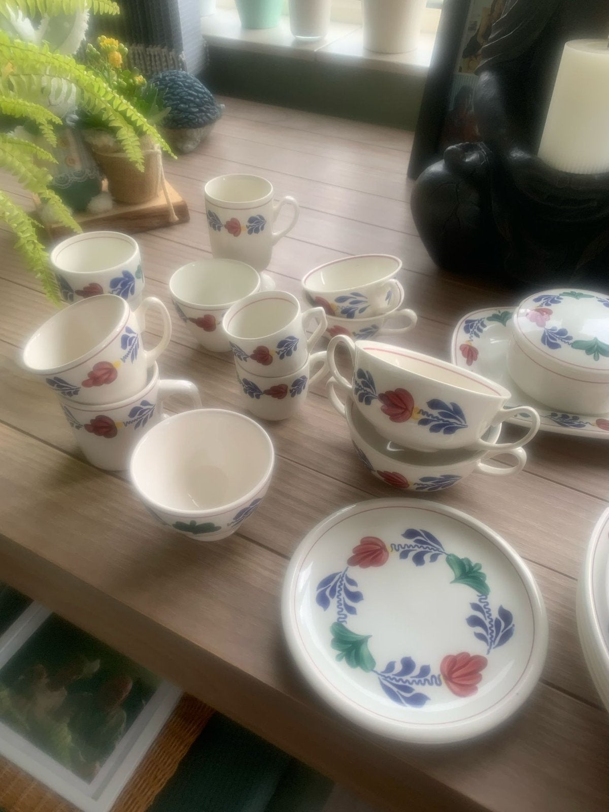 Boeren bont servies in zeer goede staat, Ophalen