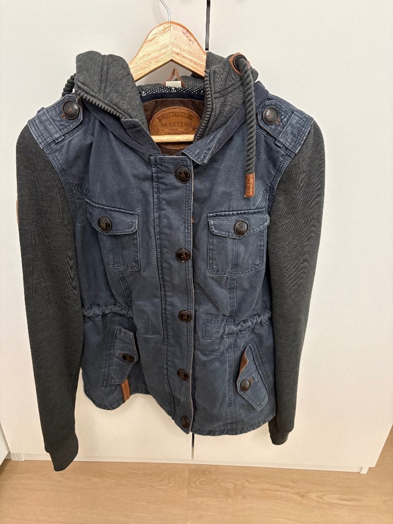 Leuke tussenjas van NAKETANO maat M, Ophalen, Zo goed als nieuw, Maat 38/40 (M), Blauw