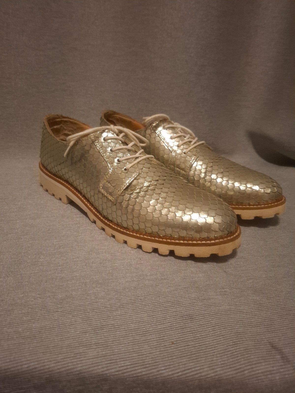 Invito zilver leren veter schoenen maat 41, Kleding | Dames, Ophalen, Overige kleuren, Overige typen, Invito