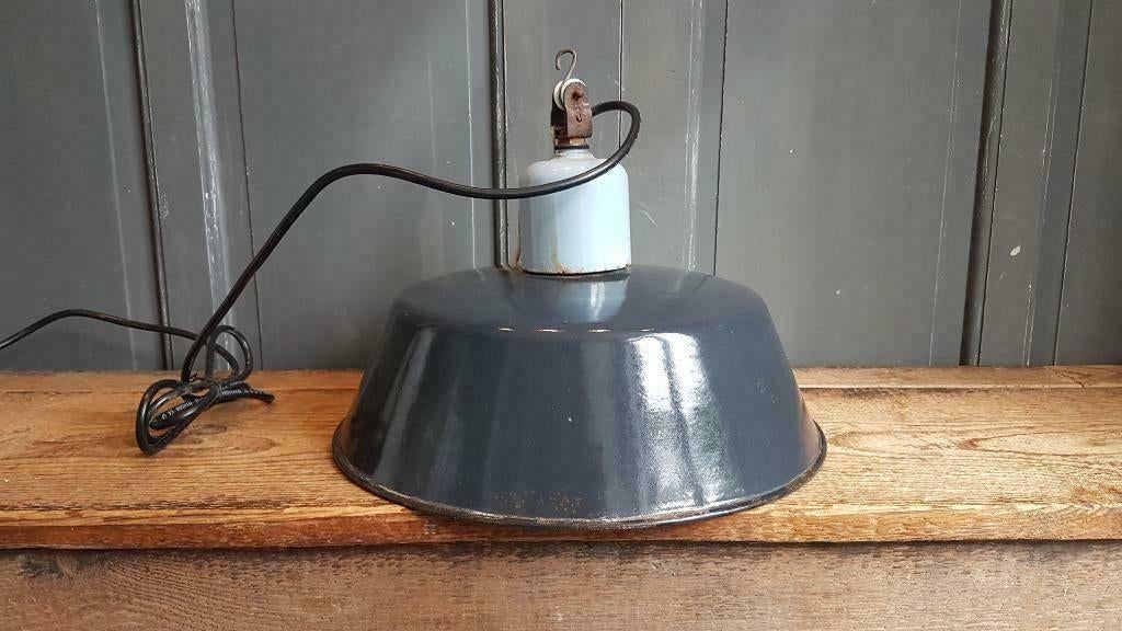 Leuke blauwe fabriekslamp van emaille Vintage, Ophalen, Gebruikt, Glas, Retro vintage