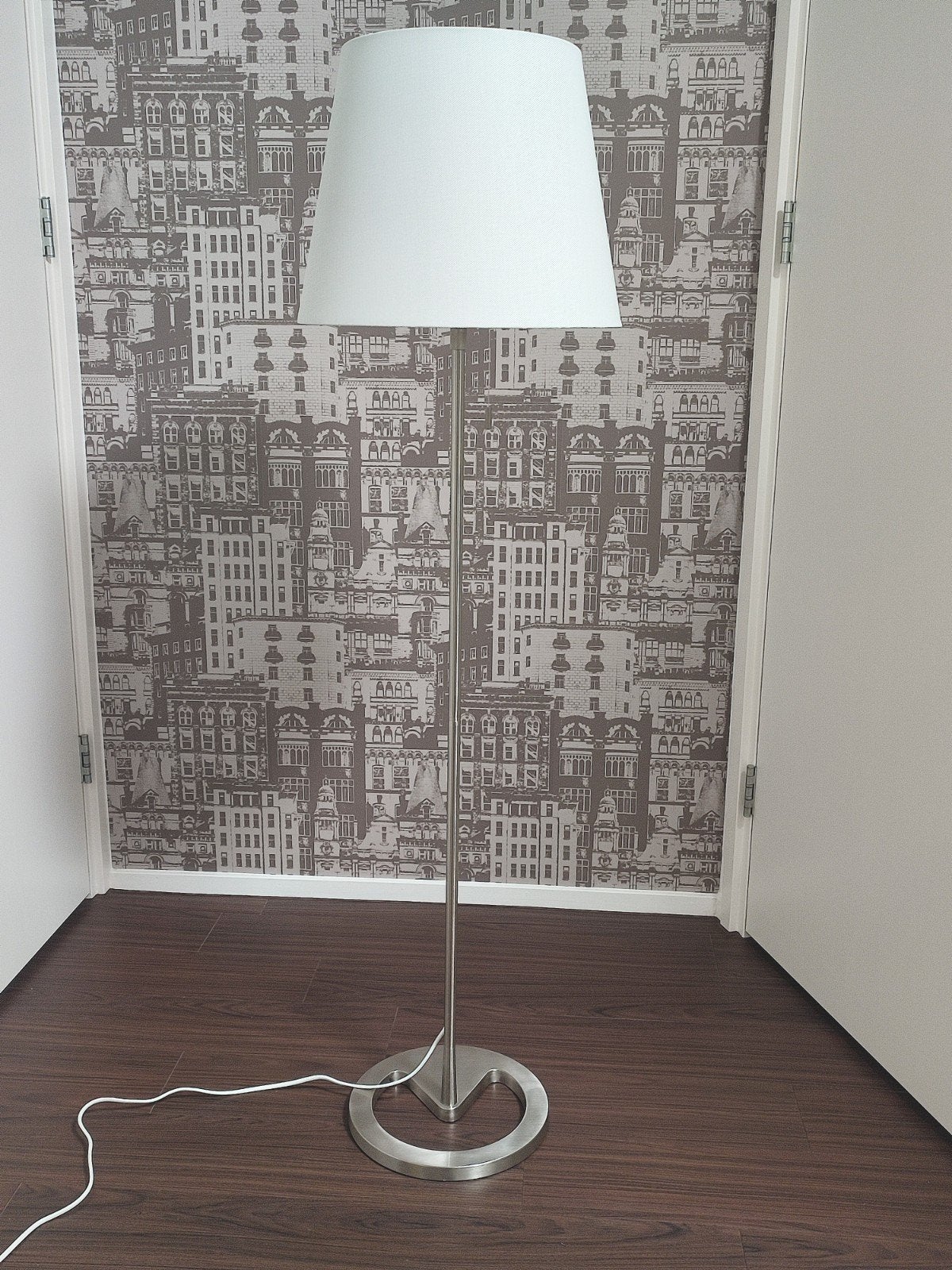 Ikea vloerlamp Nyfors staande lamp modern., Ophalen, Zo goed als nieuw, 150 tot 200 cm