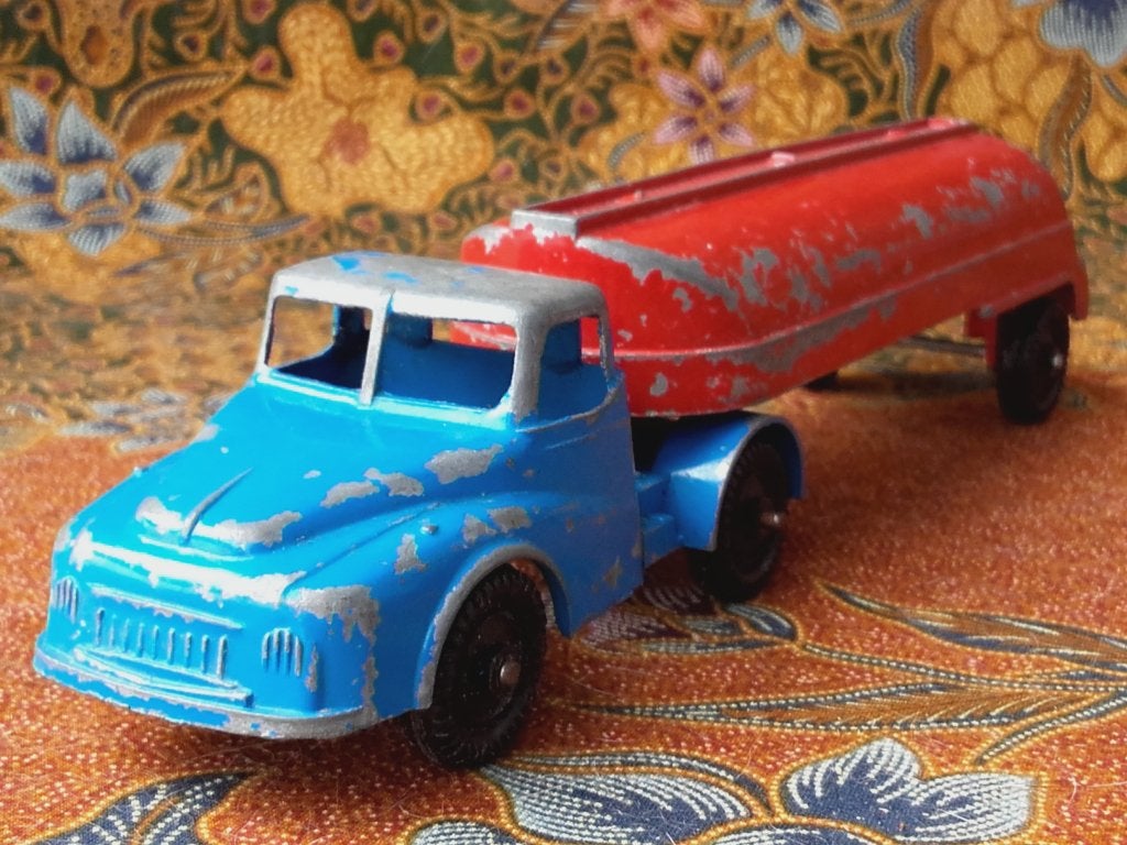 Mooie oude Engelse model vrachtwagen van Lone Star 22,3 cm., Antiek en Kunst, Antiek | Speelgoed, Ophalen of Verzenden