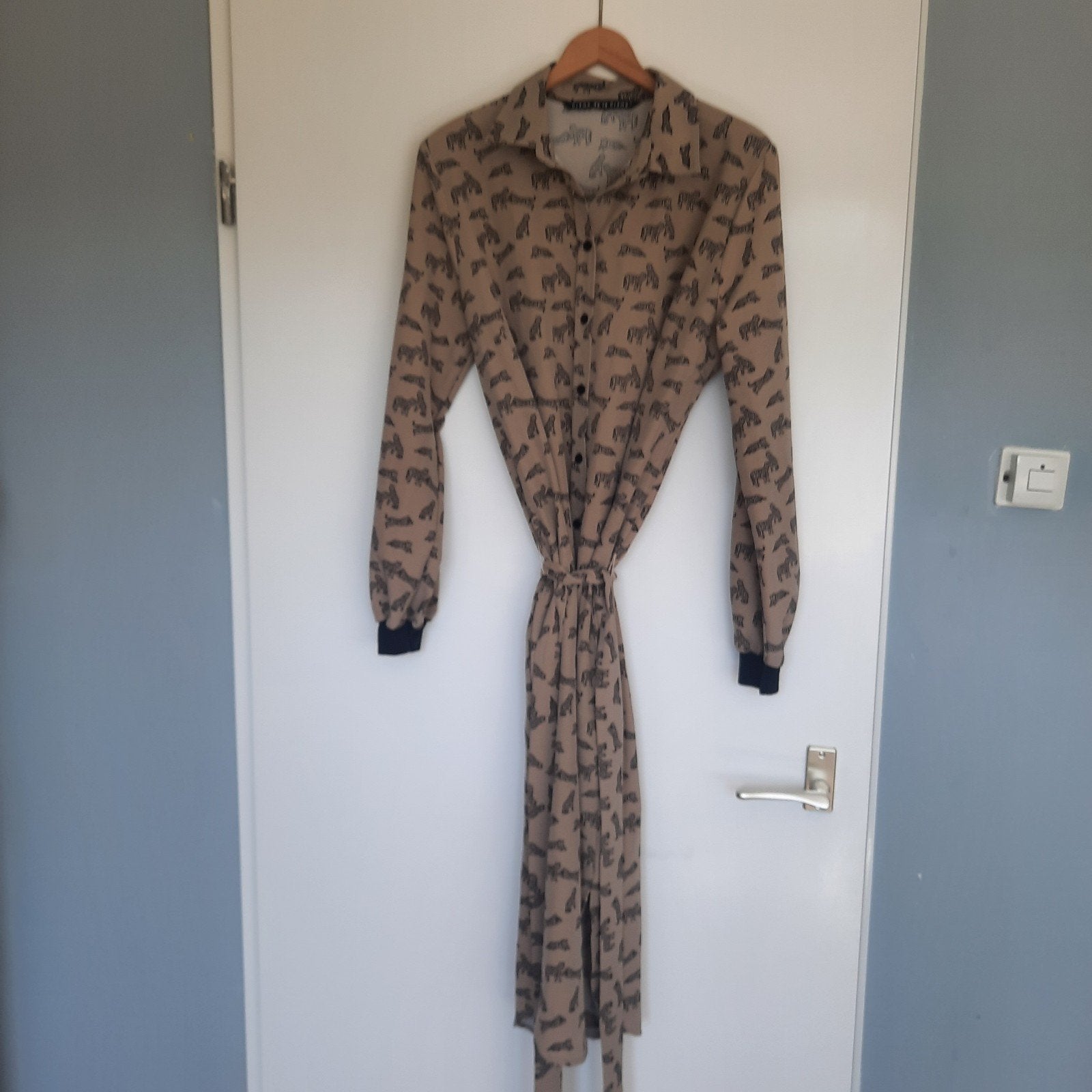 Crème de la Crème Jurk met Tijgerprint Maat L, Kleding | Dames, Jurken, Ophalen, Beige, Maat 42/44 (L), Crème de la Crème