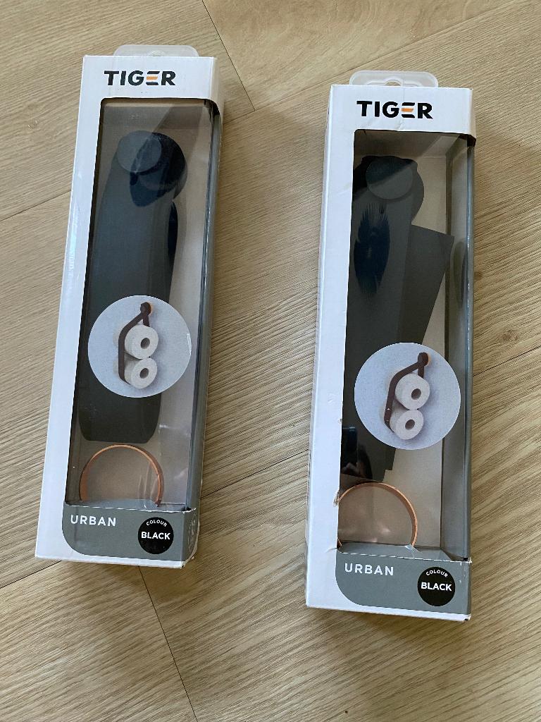 Tiger Urban reserverolhouder NIEUW 2x, Huis en Inrichting, Badkamer | Badtextiel en Accessoires, Nieuw, Overige typen, Zwart, Ophalen