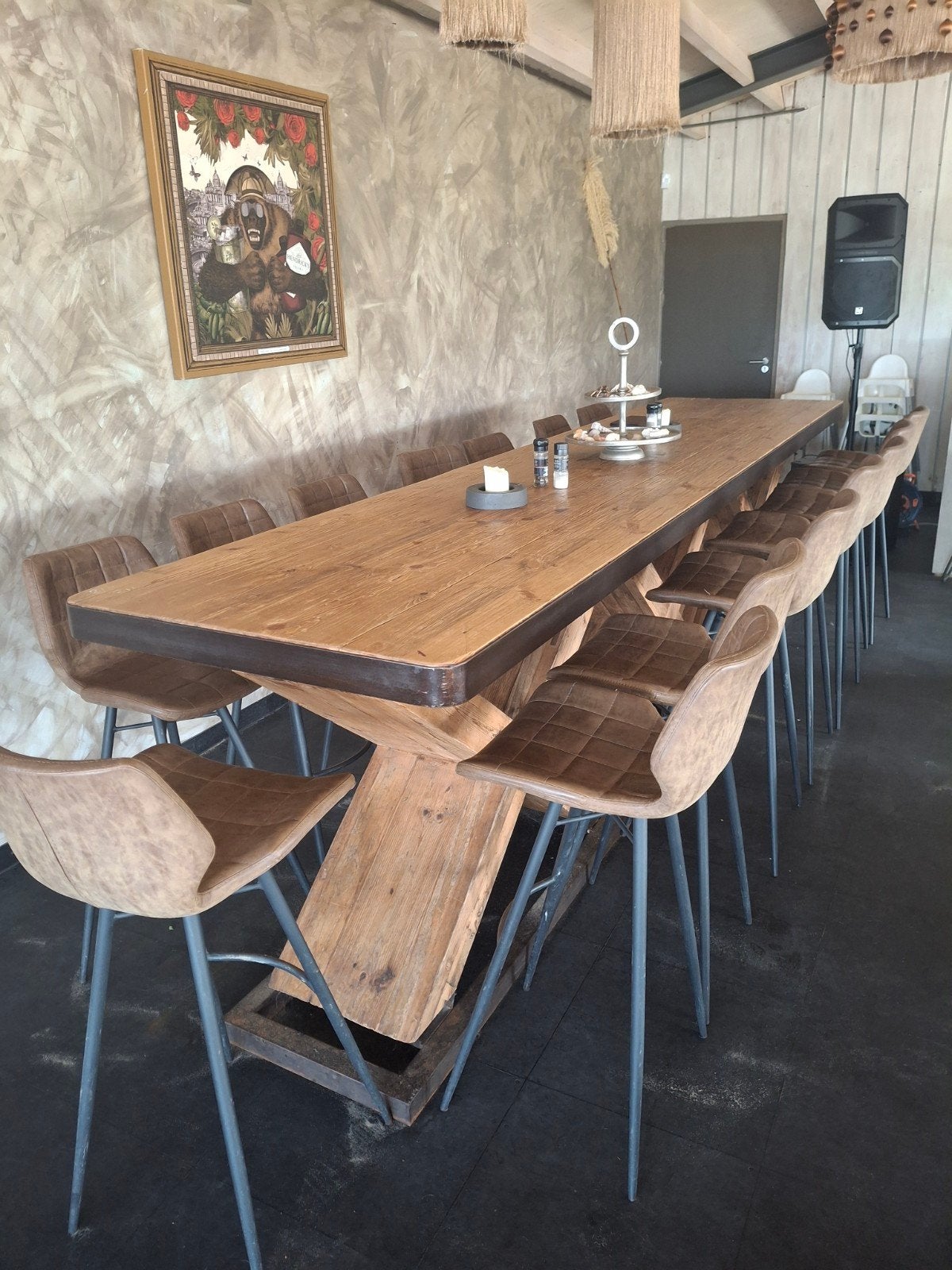 Robuuste houten eettafel met metalen onderstel 4 meter lang, Huis en Inrichting, Tafels | Eettafels, Gebruikt, Industrieel, robuust