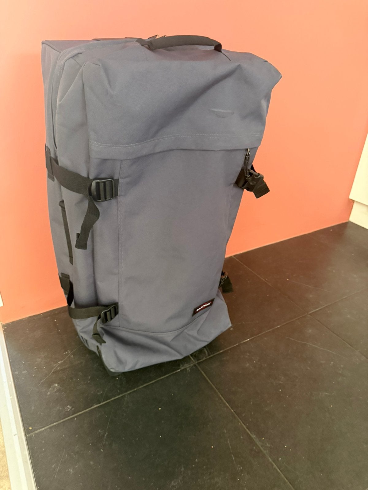 Eastpak TRANVERZ L reiskoffer met wieltjes (121L), Ophalen, 40 tot 60 cm, Gebruikt, 75 cm of meer