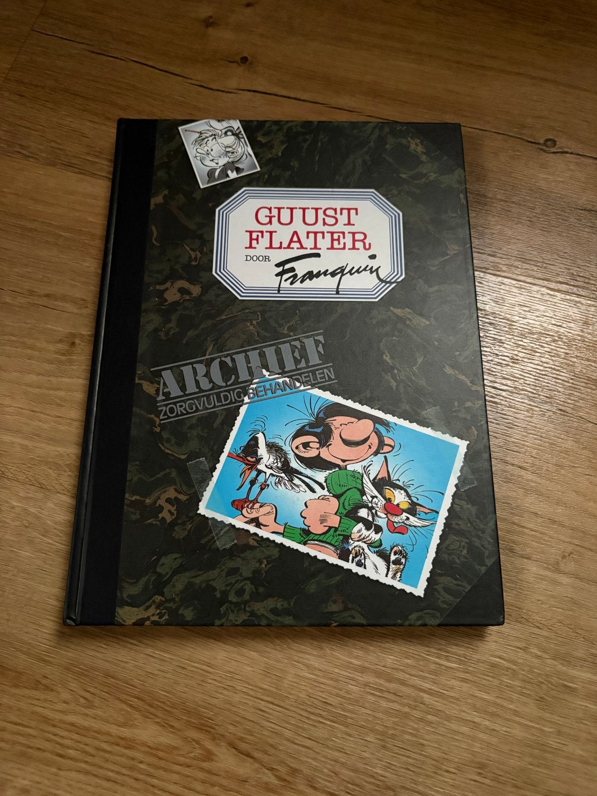 Guust Flater Archief - Zorgvuldig Behandelen, Boeken, Eén stripboek, Ophalen of Verzenden, Zo goed als nieuw