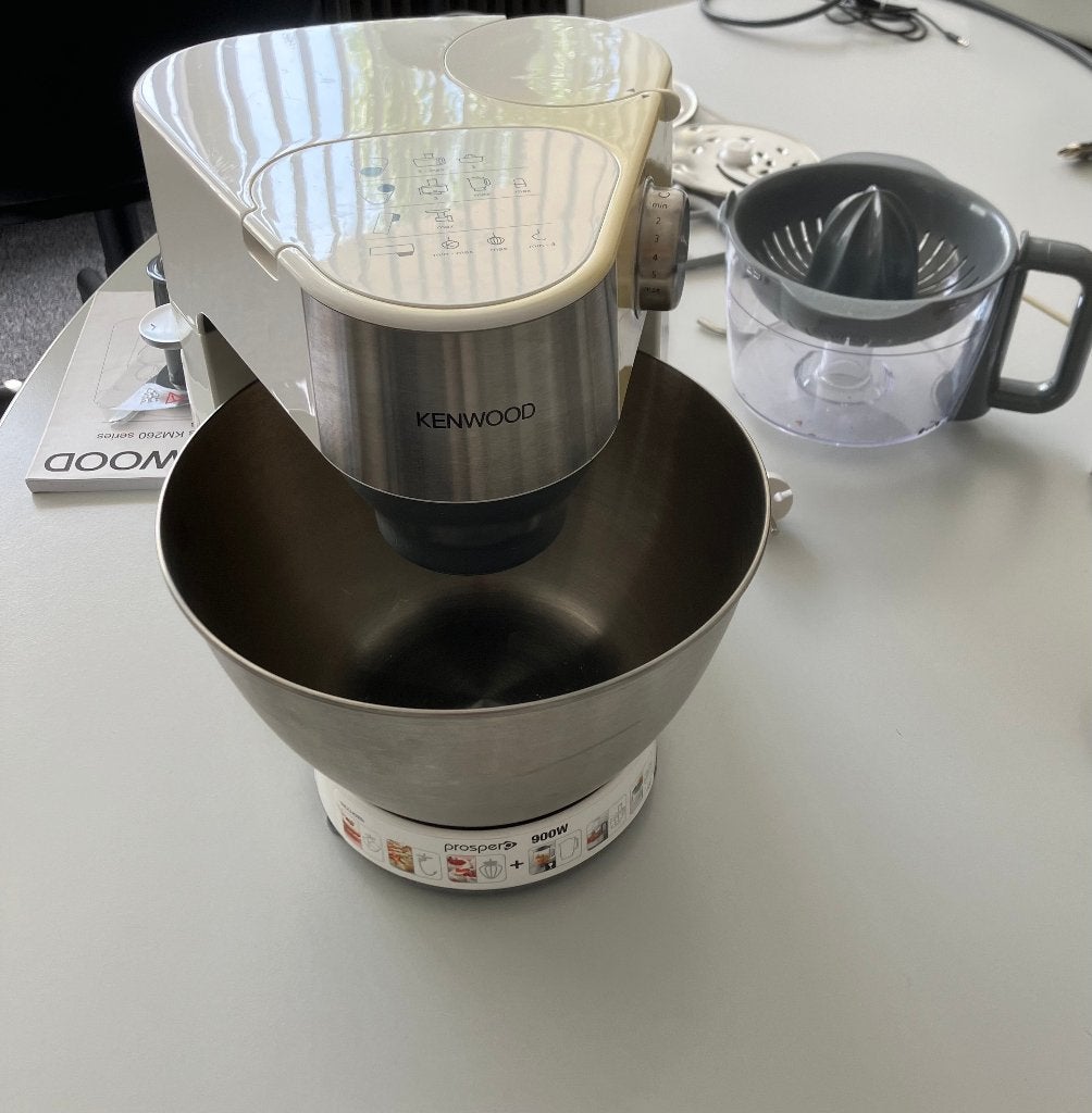 Kenwood mixer Prospero, Witgoed en Apparatuur, Keukenmixers, Ophalen, 4 liter of meer, Gebruikt, 3 snelheden of meer