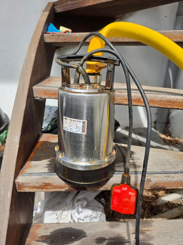 Dompelpomp met vlotter, Ophalen, Zo goed als nieuw, Elektrisch, Dompelpomp