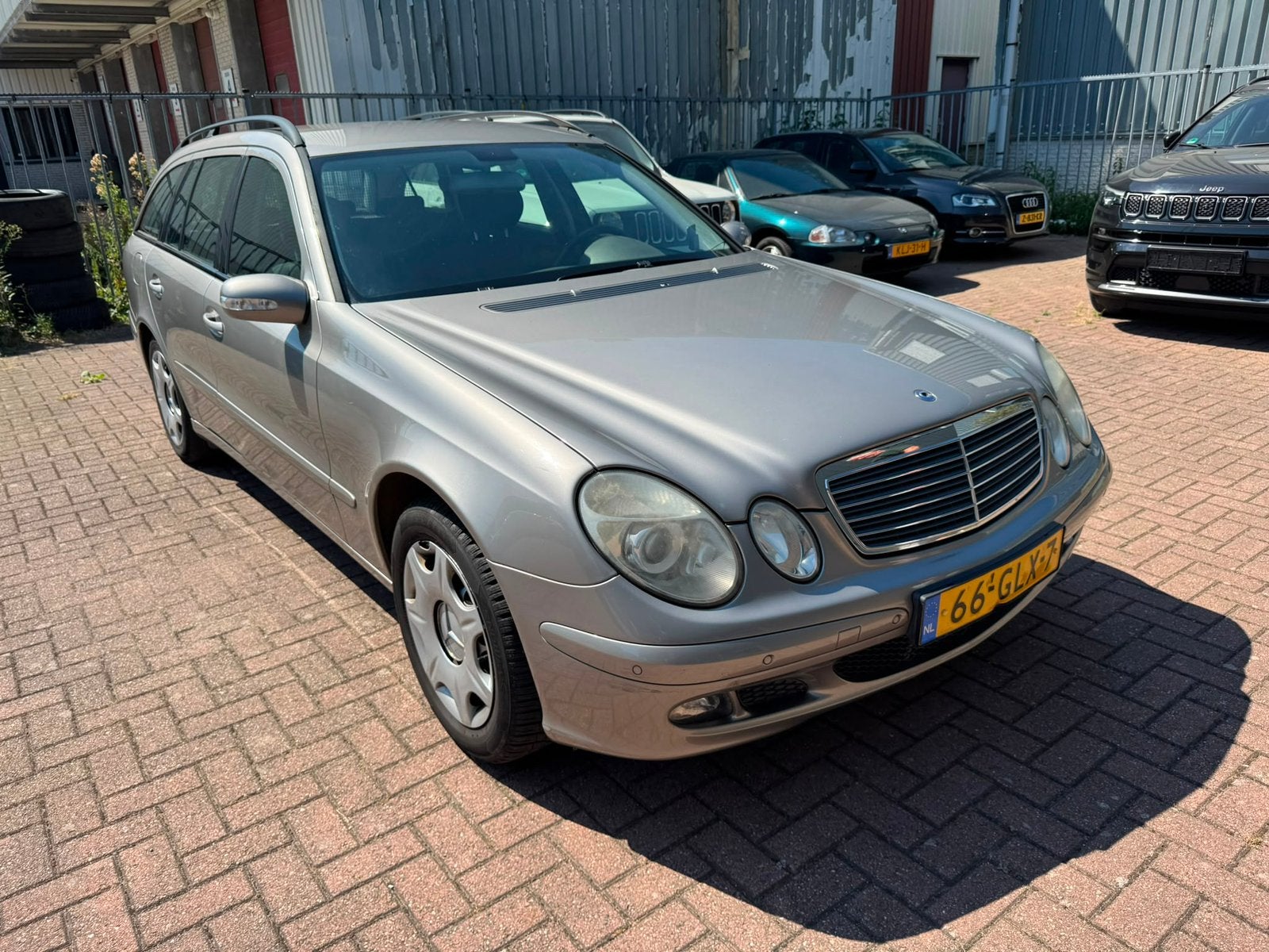 Mercedes-Benz E-Klasse E200 Kompressor 2006 Grijs, Zwart, 1796 cc, 163 pk, Handgeschakeld