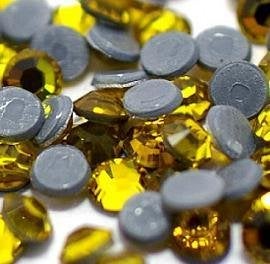 Swarovski 2028 Citrine Hotfix 2mm ss6 77 Stuk, Ophalen of Verzenden, Nieuw, Kraal