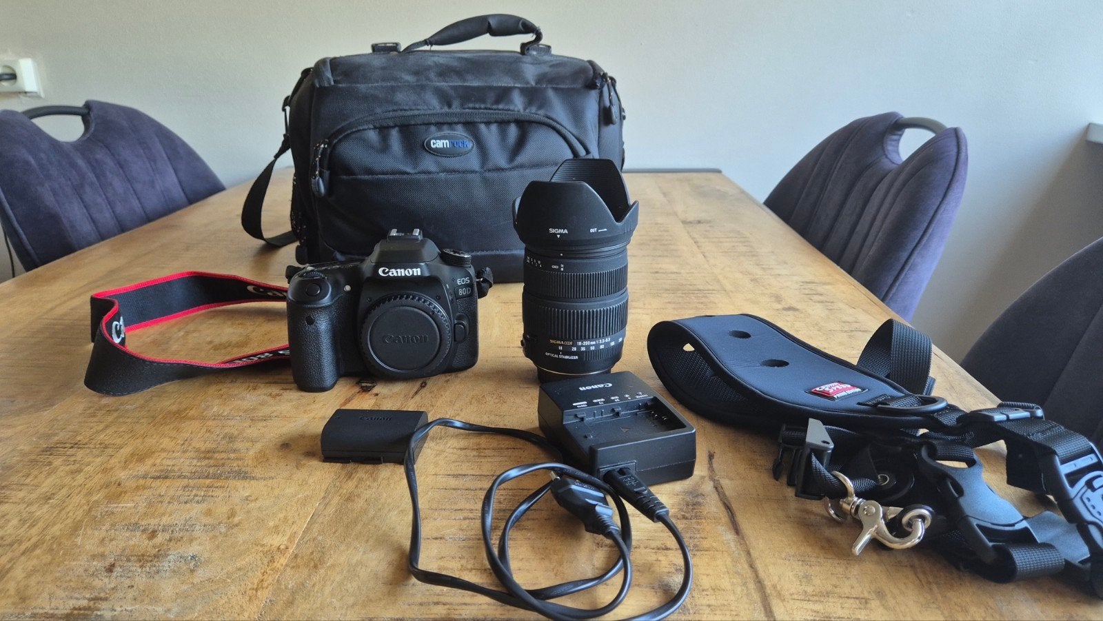 Canon 80D met Sigma 18-200mm en extra acc., Audio, Tv en Foto, Fotocamera's Digitaal, Ophalen, Gebruikt, Canon, 24 megapixels