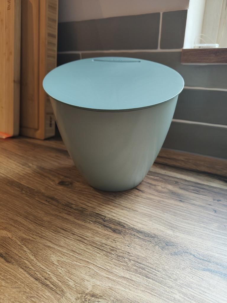 Mepal afvalbakje - Handig en compact voor keuken of bureau, Kunststof, Gebruikt, Ophalen of Verzenden, Minder dan 10 liter