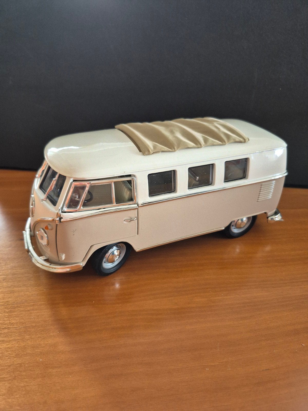 Volkswagen 62' Modelauto - Gedetailleerd, Ophalen of Verzenden, Zo goed als nieuw, Auto, Overige merken