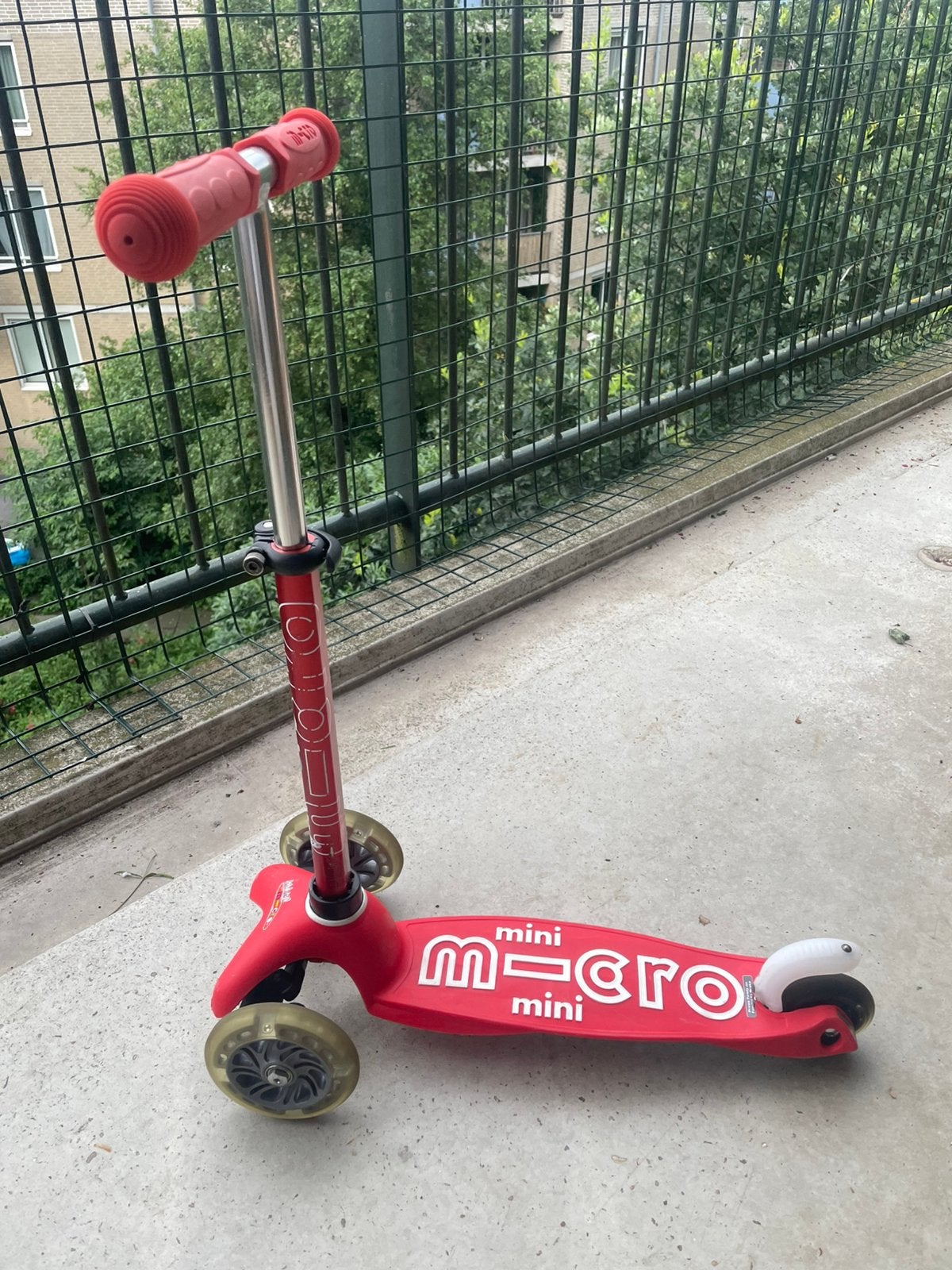 Mini Micro step Deluxe LED - 3-wiel kinderstep, Ophalen, Zo goed als nieuw, Gewone step