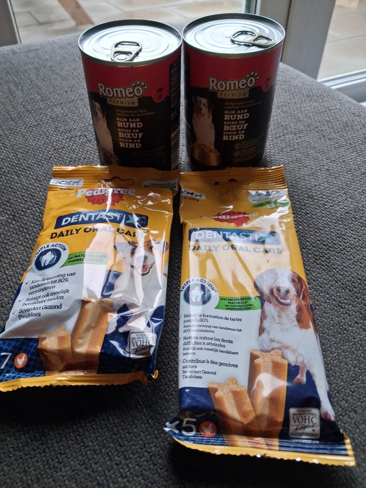 hondenvoer, Ophalen, Hond
