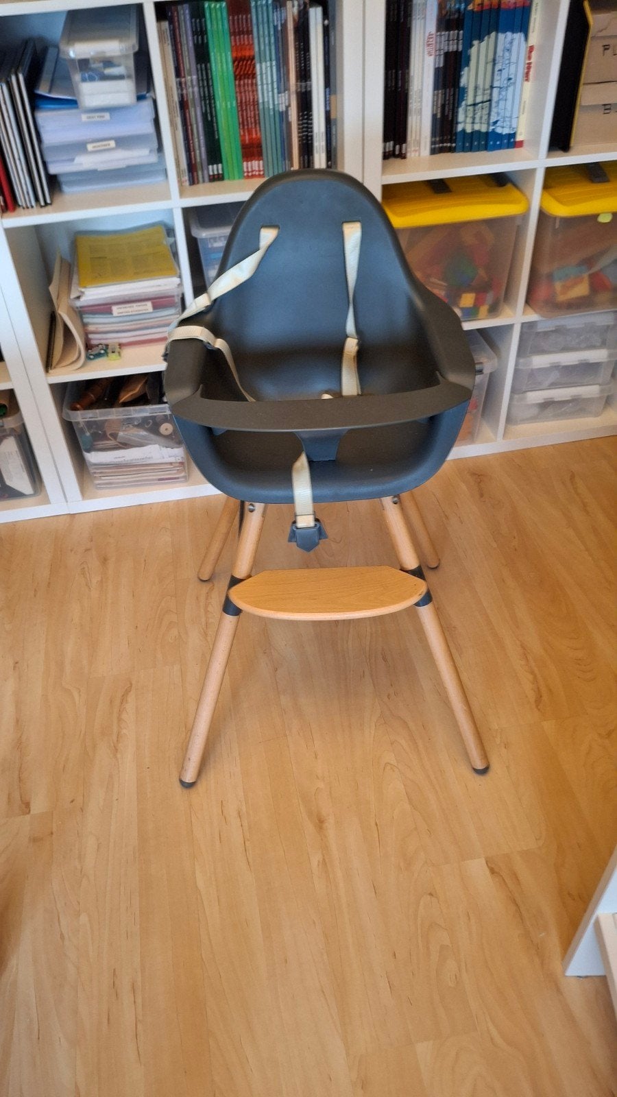 Childhome Evolu 2 meegroeistoel met eetblad en gordel, Ophalen, Zo goed als nieuw, Meegroeistoel, Gordel(s)