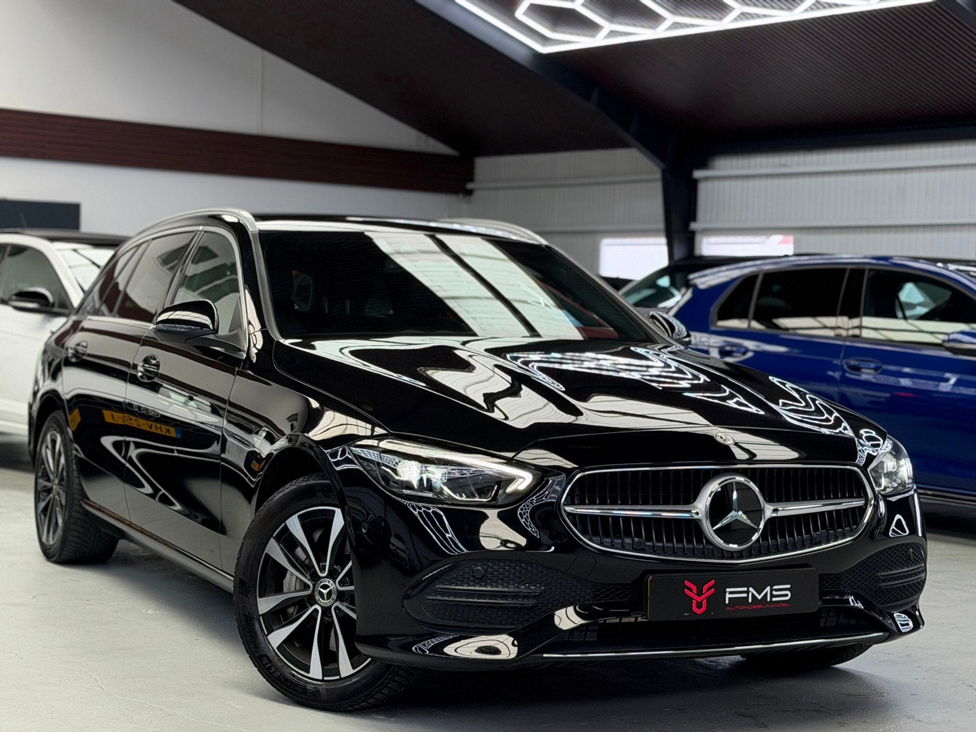 Mercedes-Benz C-klasse Estate 300 e Luxury Line Camera CarPl, Auto's, Automaat, Dealer onderhouden, Achterwielaandrijving, Zwart