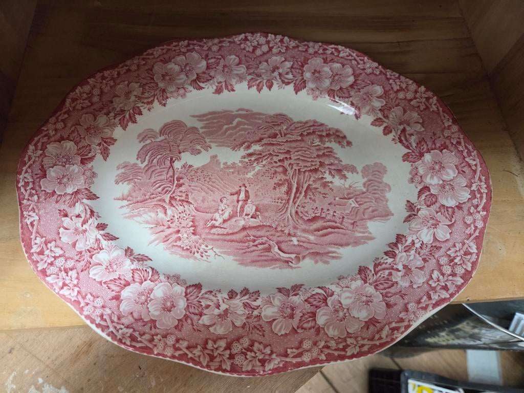 Ovale schaal met rood-wit landschap. Wedgwood 'woodland', Antiek en Kunst, Antiek | Servies los, Ophalen of Verzenden