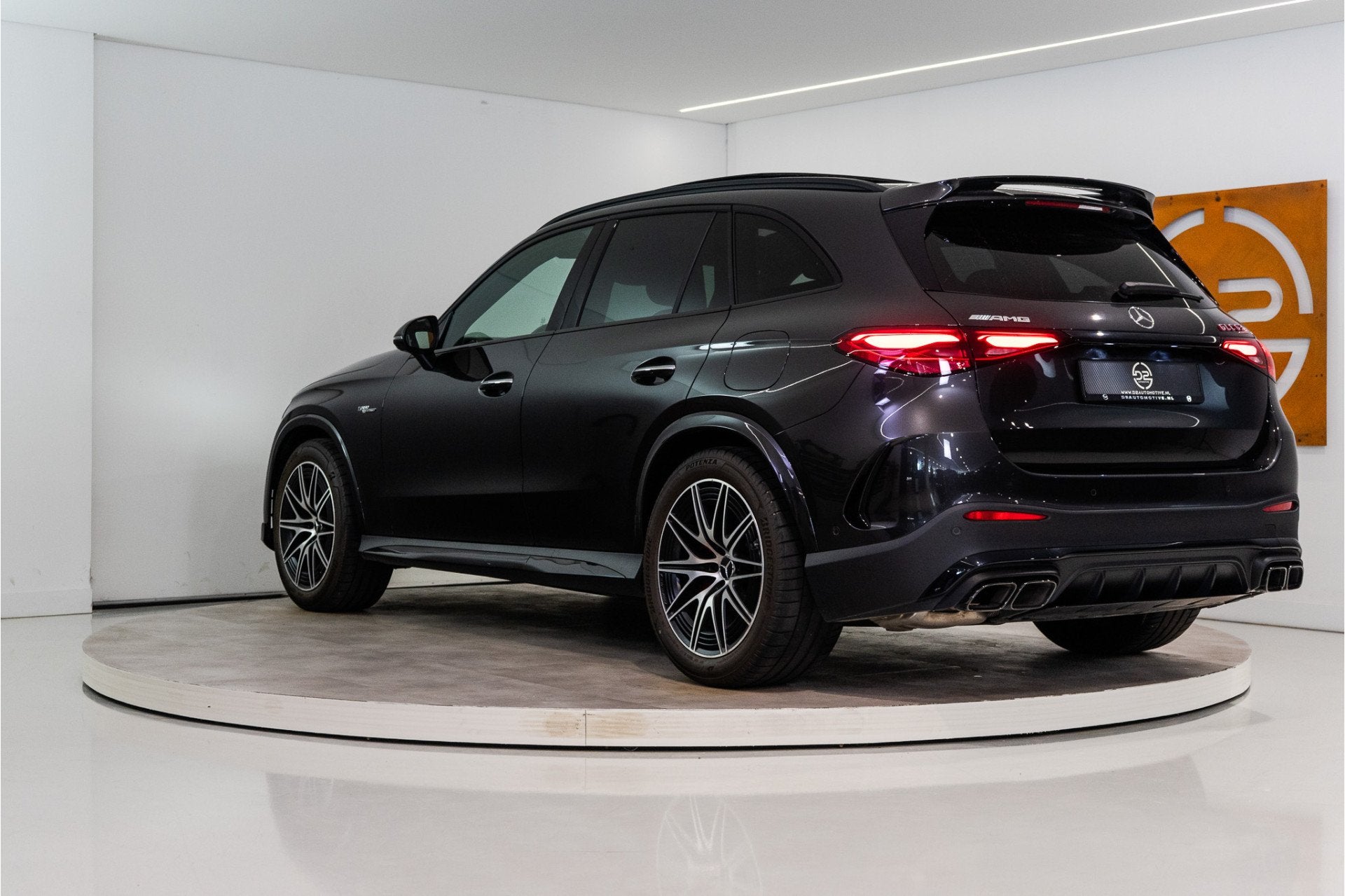Mercedes-Benz GLC AMG 63 S E Performance Night Edition 680PK, Auto's, Zwart, Vierwielaandrijving, Hybride Elektrisch/Benzine, SUV of Terreinwagen