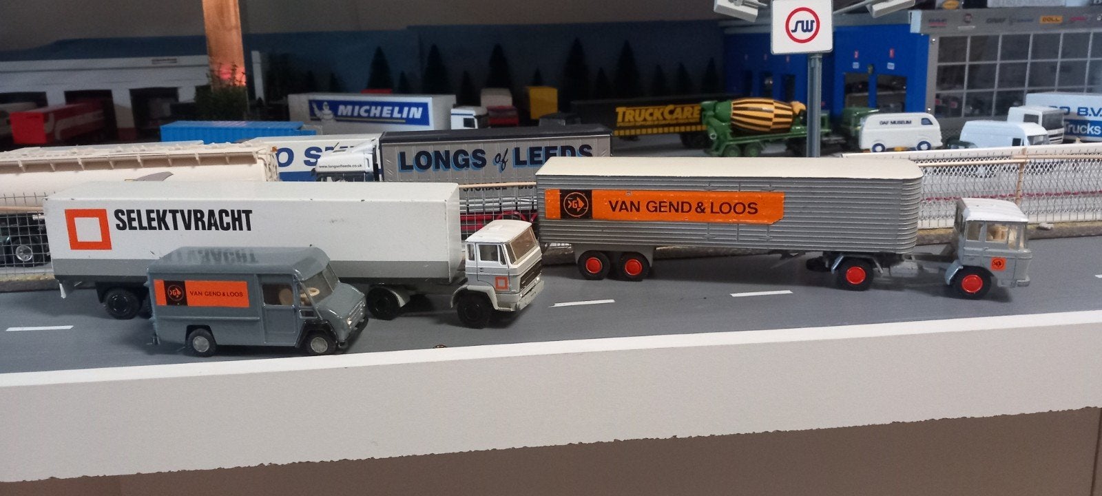 3x Van Gend &Loos, Ophalen of Verzenden, Bus of Vrachtwagen, Lion Toys