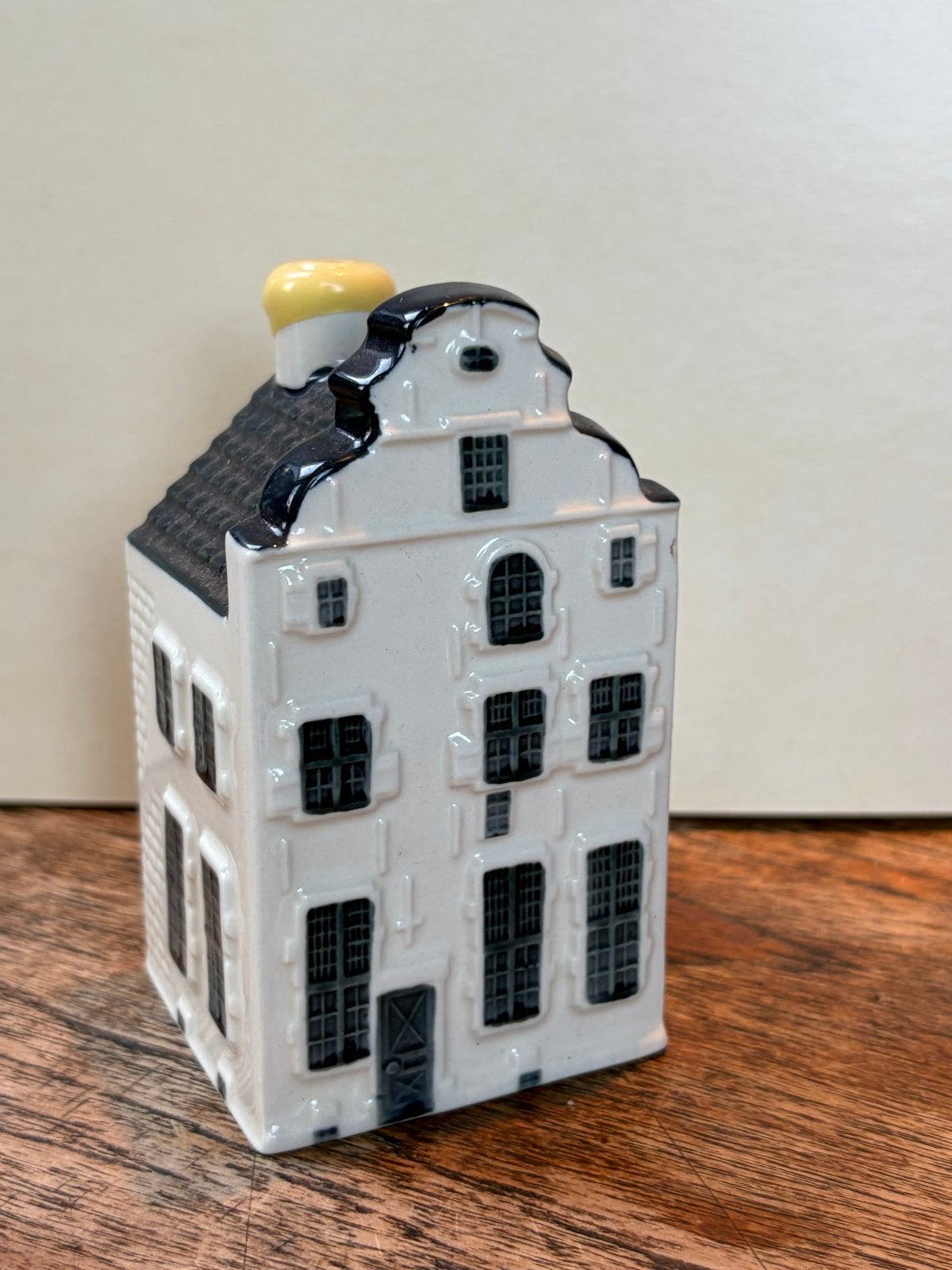 KLM BOLS Delfts Blauw huisje nr. 84 ‘Taverne de oude Munt’, Ophalen of Verzenden