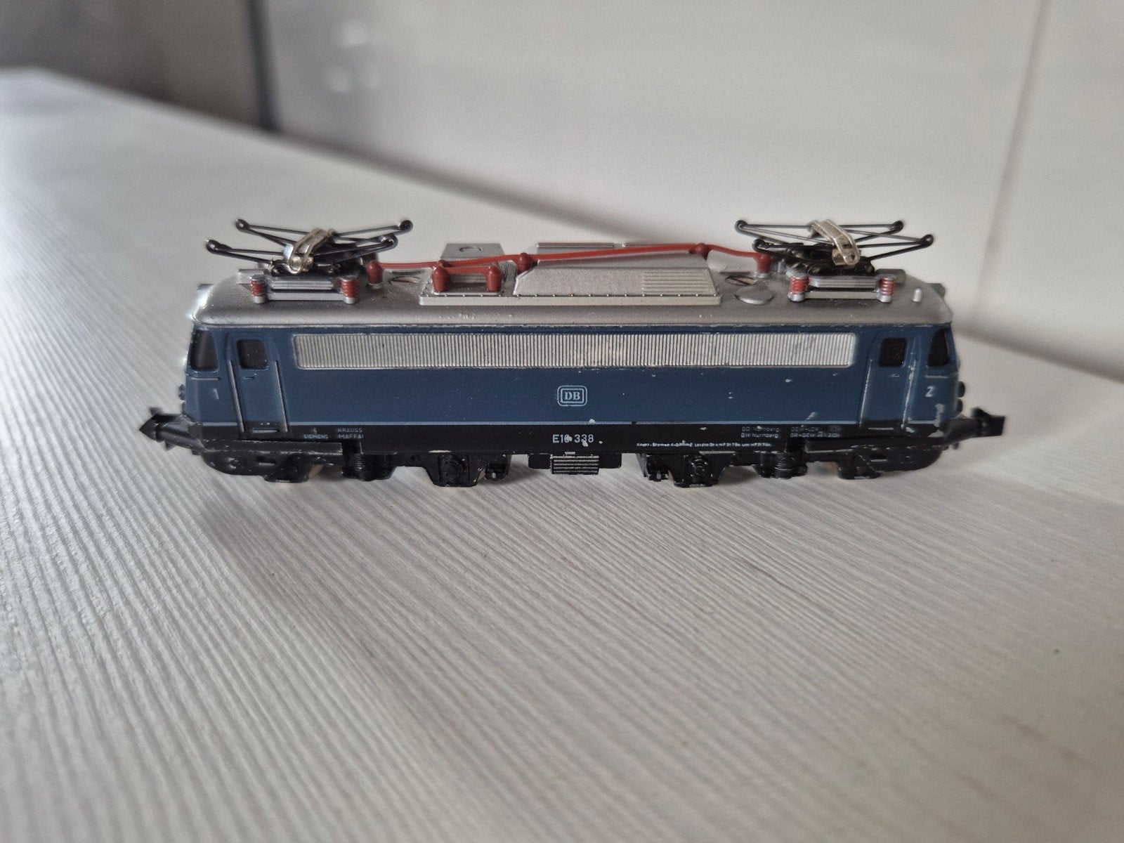 Minitrix elektrische loc 2054, Gebruikt, Trix, Ophalen of Verzenden, Gelijkstroom