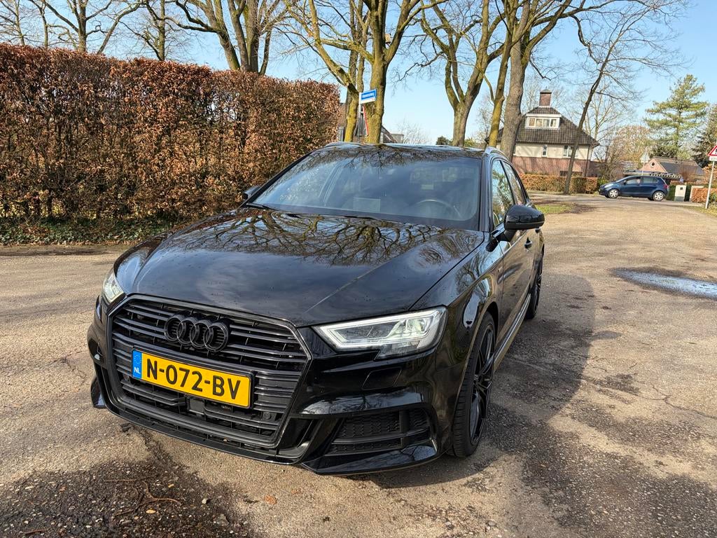 Audi A3 1.5 Tfsi Ultra 3x S-Line CARPLAY|ALCANT|AUT|VIRTUAL, Auto's, Audi, 1498 cc, 4 cilinders, Zwart, 650 kg