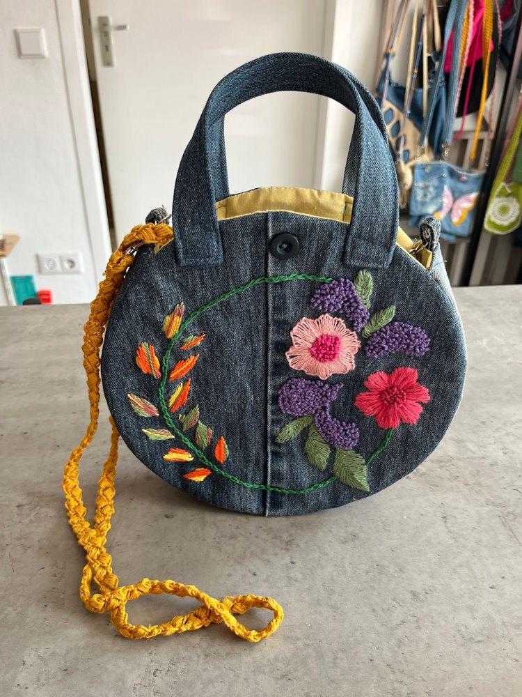 Tas rond spijkerstof borduurwerk bloem schoudertas, Overige merken, Info@kinderworkshops-petra-dongen.nl, Overige kleuren, Nieuw
