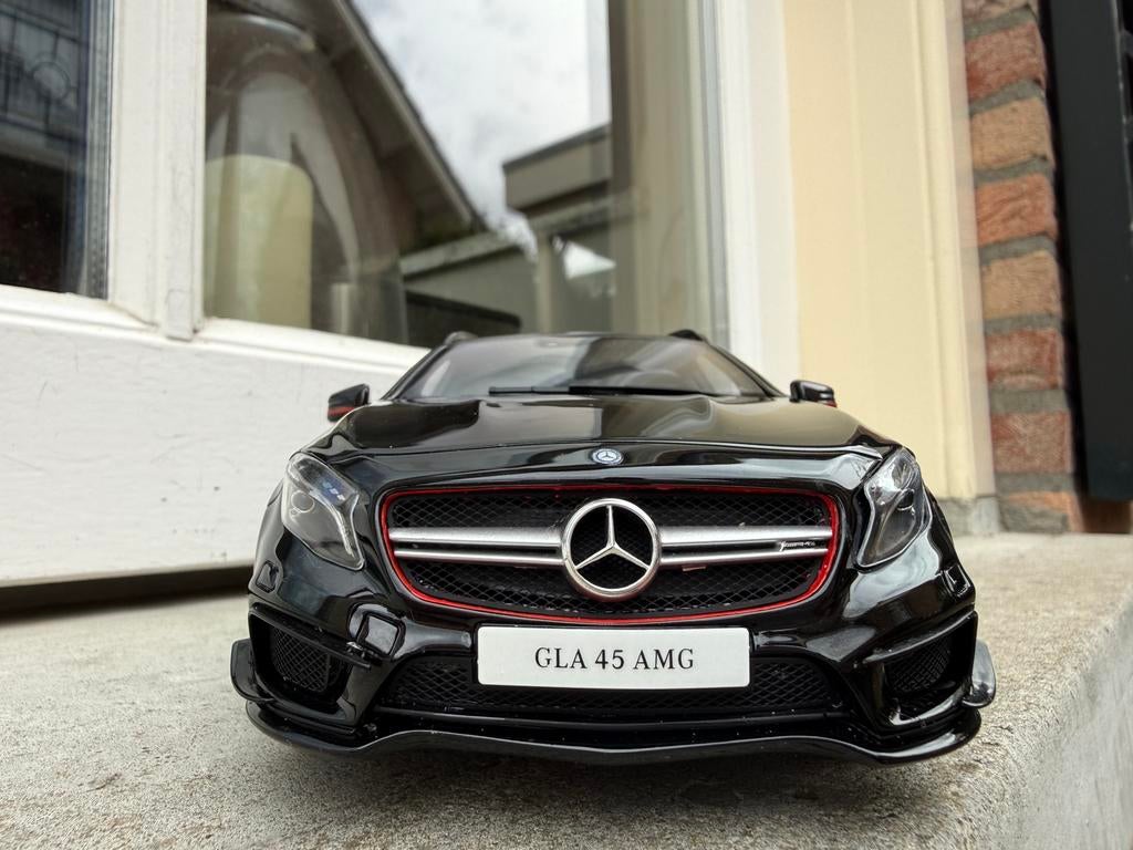 1:18 Mercedes GLA 45 AMG zwart GT Spirit GT064, Hobby en Vrije tijd, Overige merken, Info@gts-models.com, 2, rue de l'écusson, Zone commerciale Oxygène Sud, Josselin, 56120, FR