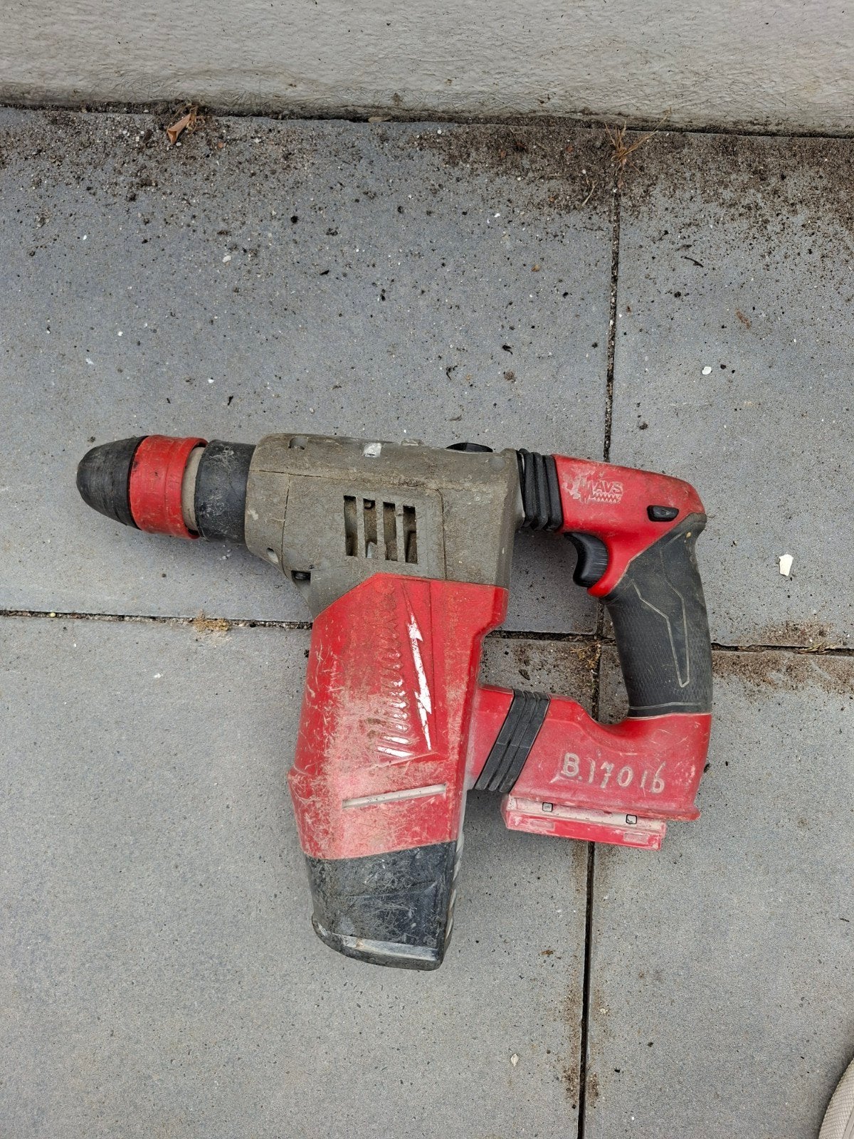 Milwauke M28 Klopboormachine, Ophalen of Verzenden, Gebruikt, Boormachine