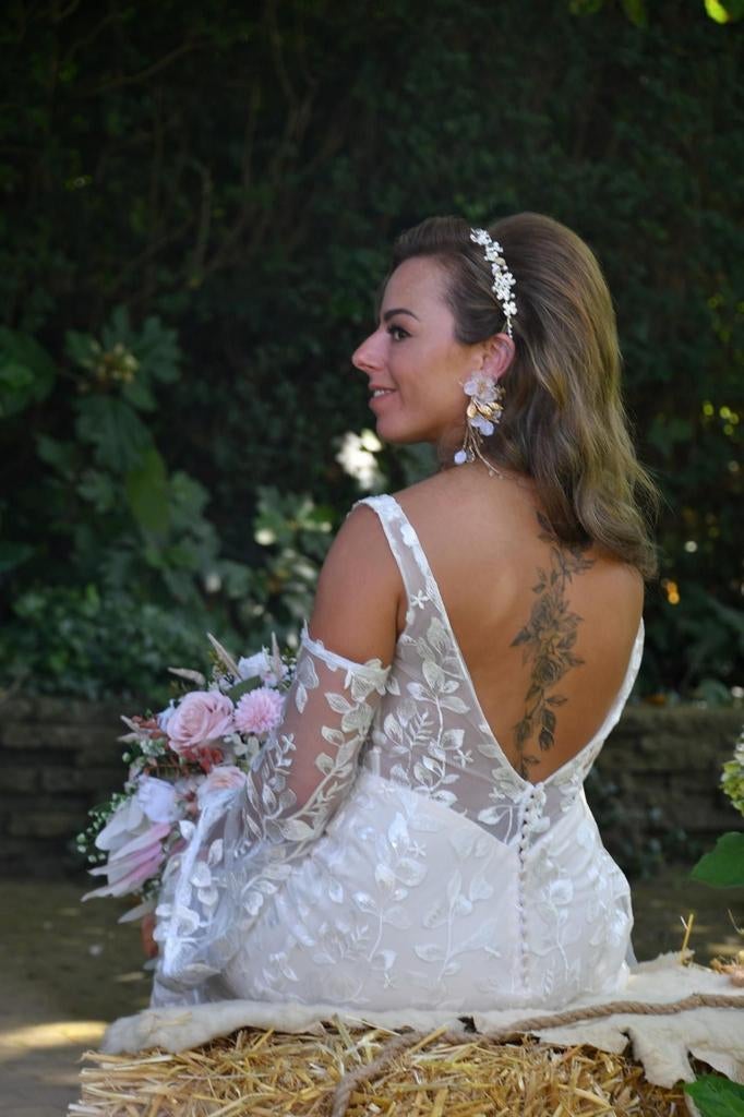Bruidsjurk met open rug en losse mouwtjes, maat 36., Trouwjurk, Overige kleuren, Ophalen of Verzenden, Zo goed als nieuw