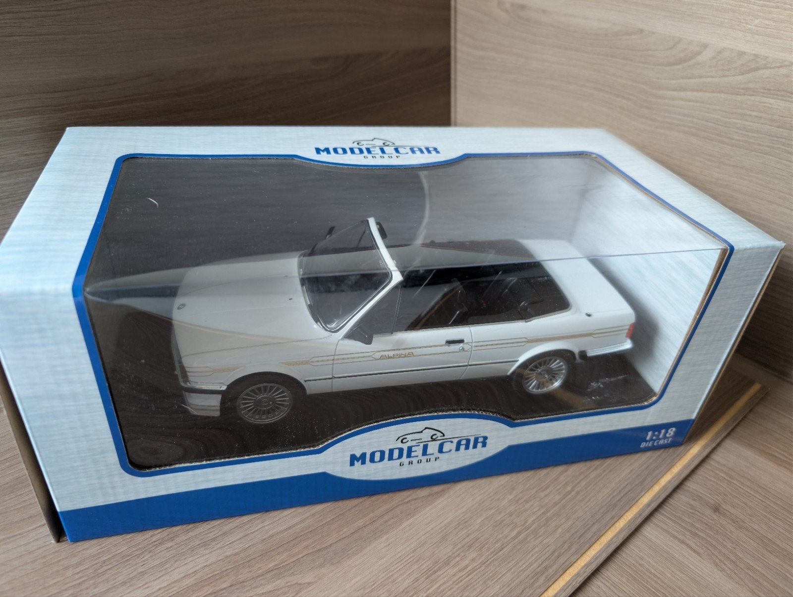 BMW Alpina C2 2.7  1:18 - Wit Cabrio model car group, Ophalen of Verzenden, Nieuw, Auto, Overige merken