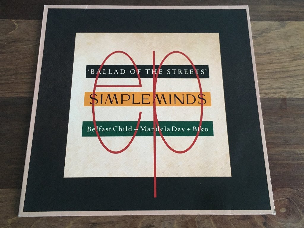 Vinyl Maxisingle Simple Minds Belfast Child + 2 tracks EU, Gebruikt, Ophalen of Verzenden, EP, 12 inch