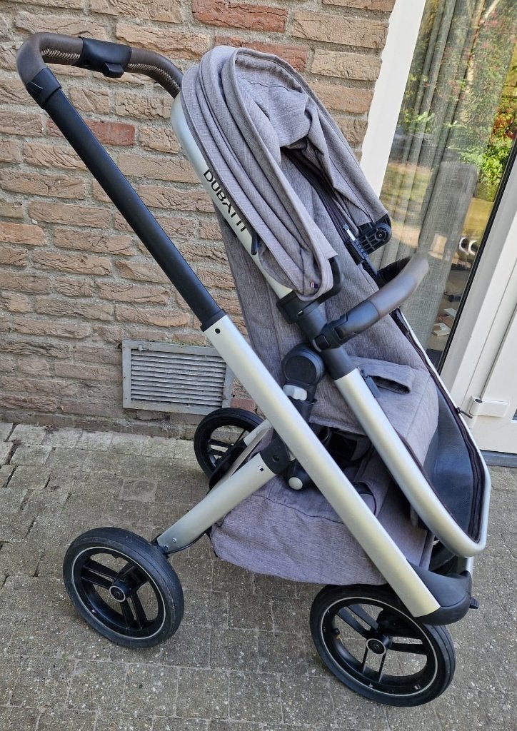 Dubatti kinderwagen, Luchtbanden, Zo goed als nieuw, Ophalen, Kinderwagen