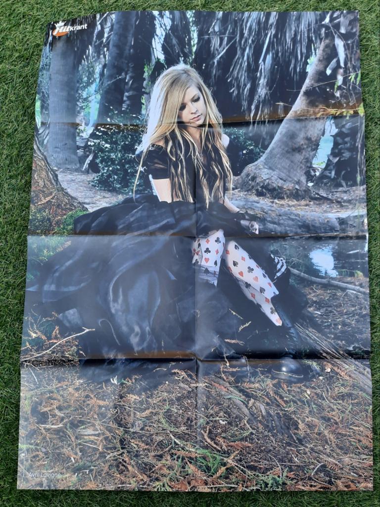 Grote Poster Hitkrant 2010 Avril Lavigne / Justin Bieber, Ophalen of Verzenden, Gebruikt, A1 t/m A3, Muziek