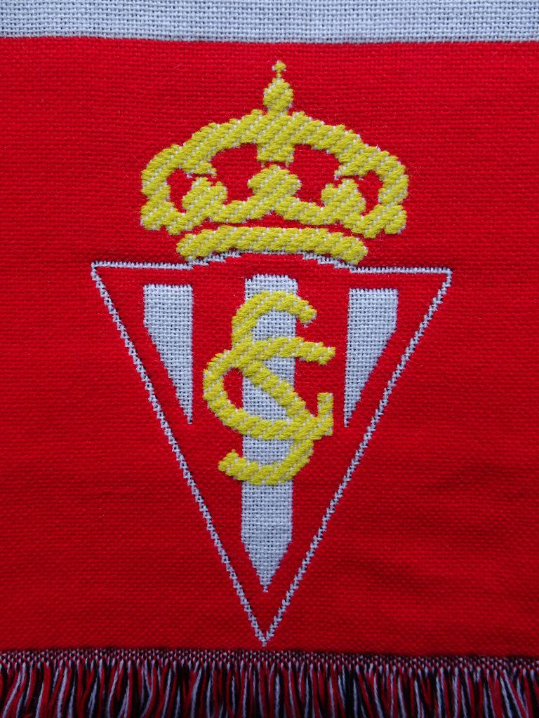 sjaal Sporting Gijon, Ophalen of Verzenden, Nieuw, Buitenlandse clubs, Vaantje of Sjaal
