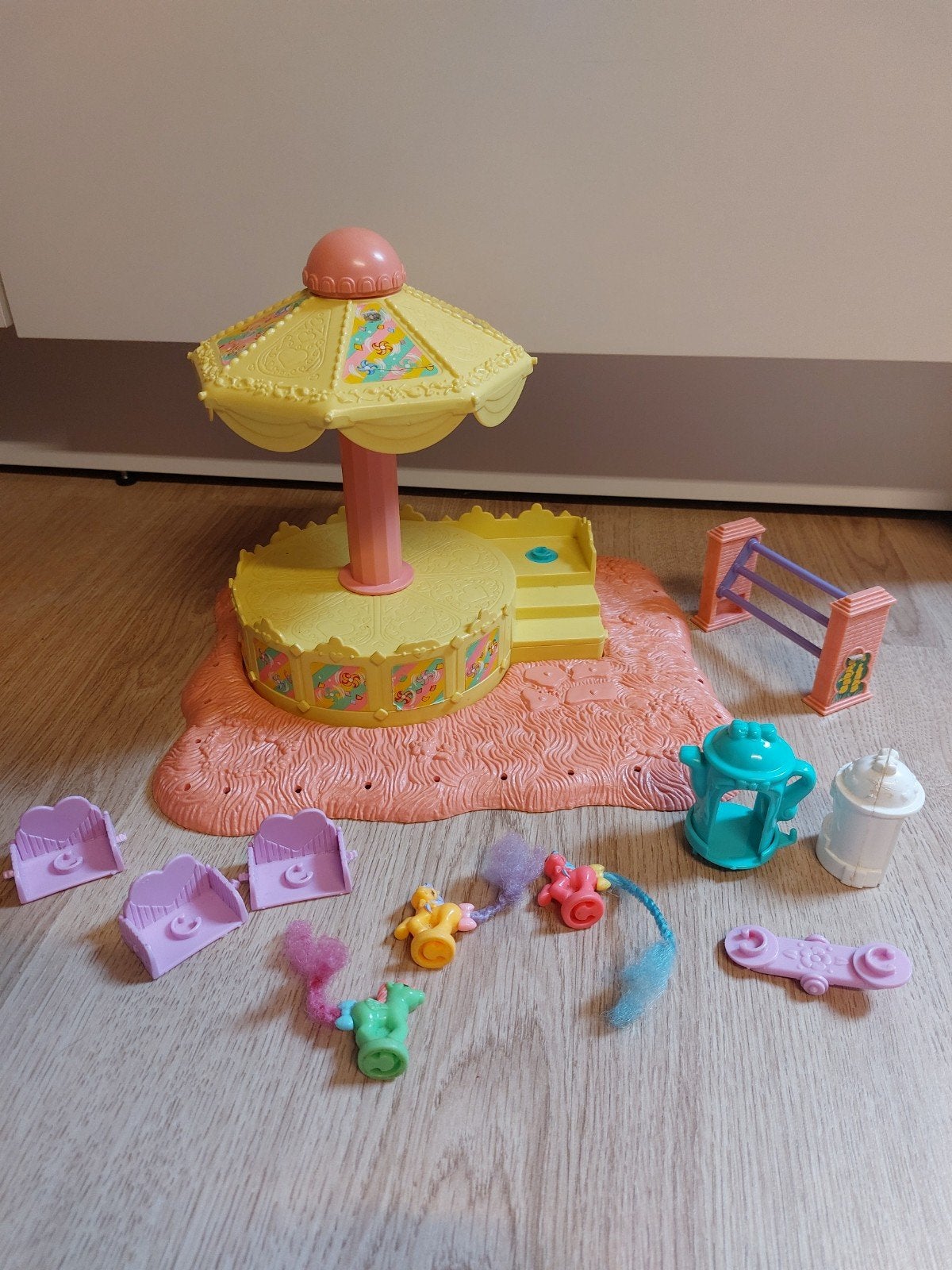 My little pony G1 petite carousel, Ophalen of Verzenden