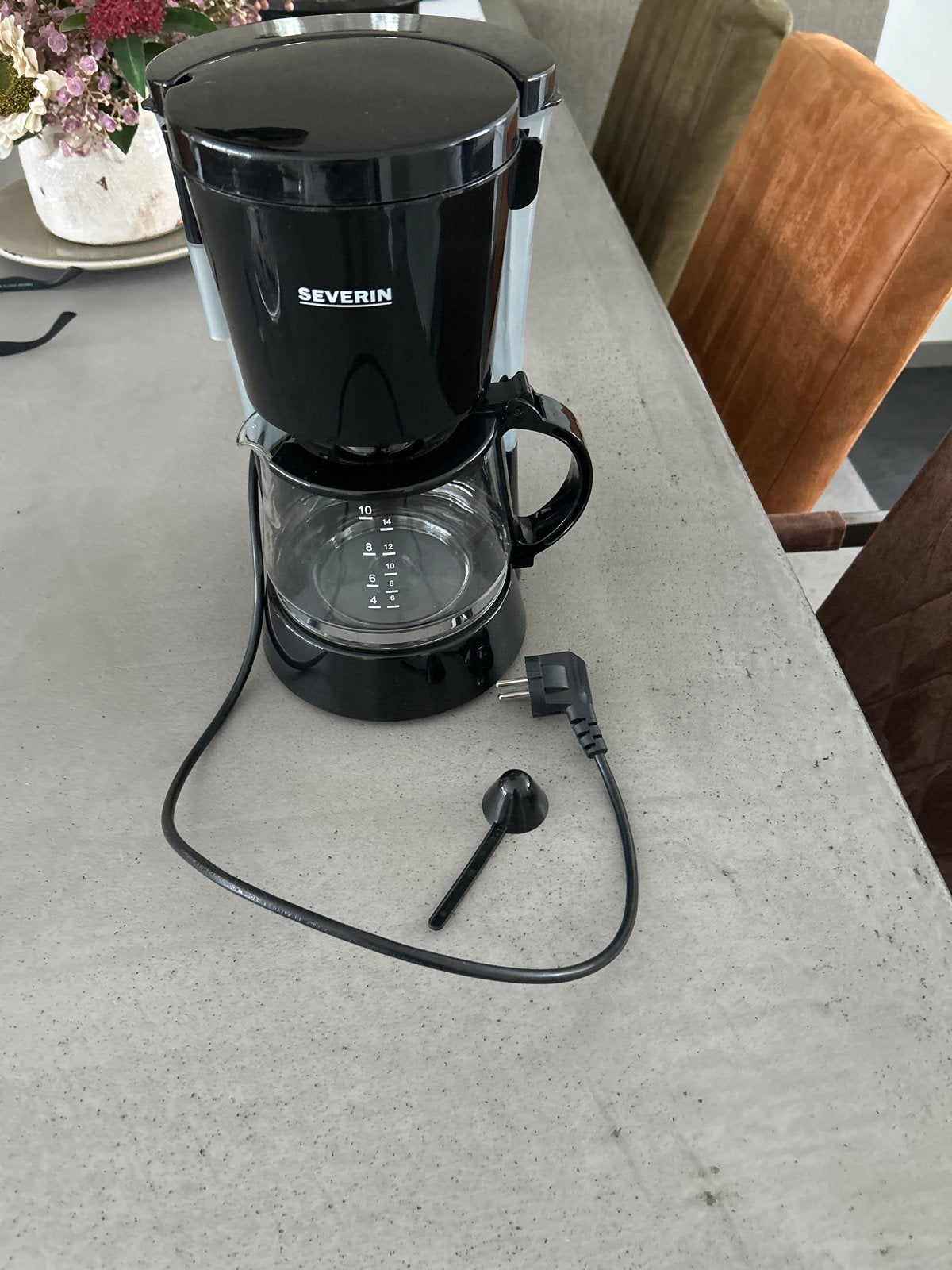 Severin Koffiezetapparaat Zwart - Zo goed als nieuw, Ophalen, 10 kopjes of meer, Koffiemachine, Gemalen koffie