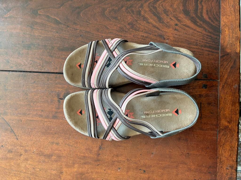 Skechers memory foam sandalen, Ophalen of Verzenden, Zo goed als nieuw, Zwart