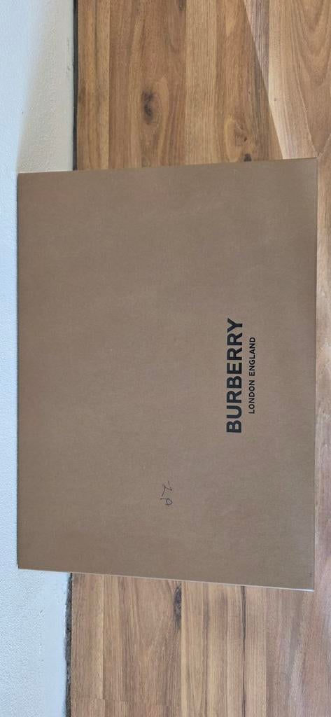 Burberry sneakers, Kleding | Heren, Schoenen, Nieuw, Sneakers of Gympen, Wit, Ophalen of Verzenden