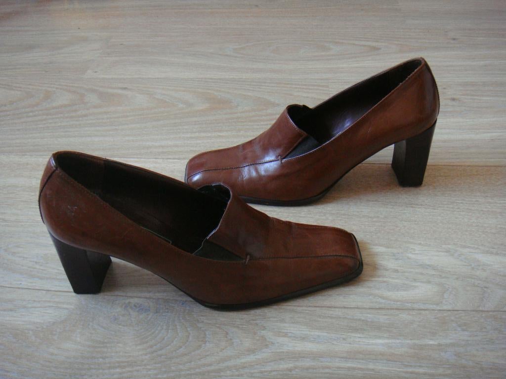 Leren hakken bruin maat 37, Ophalen of Verzenden, Gedragen, Bruin, Schoenen met hoge hakken