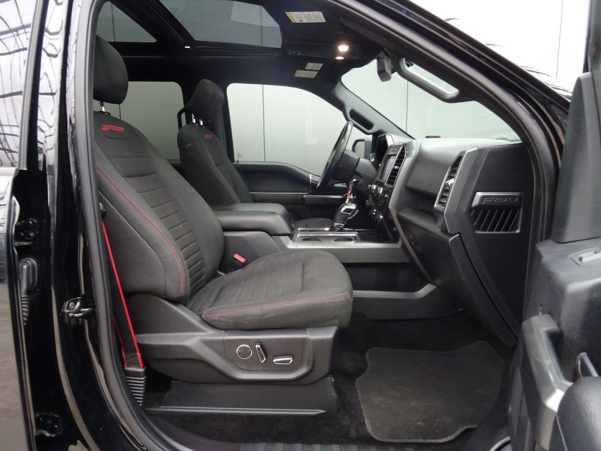 Ford USA F-150 5.0 V8 SuperCrew * XLT SPORT * LPG * 5 PERS., Auto's, Ford Usa, Automaat, Gebruikt, Zwart, Bedrijf