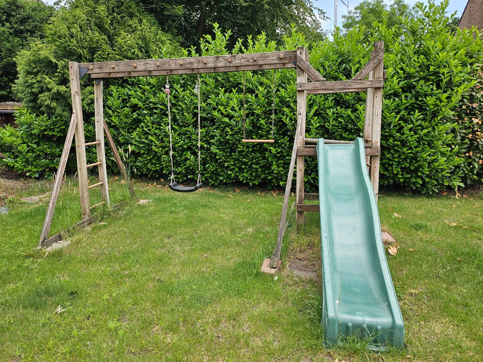 Houten speeltoestel met schommel en glijbaan, Ophalen, Gebruikt, Schommel