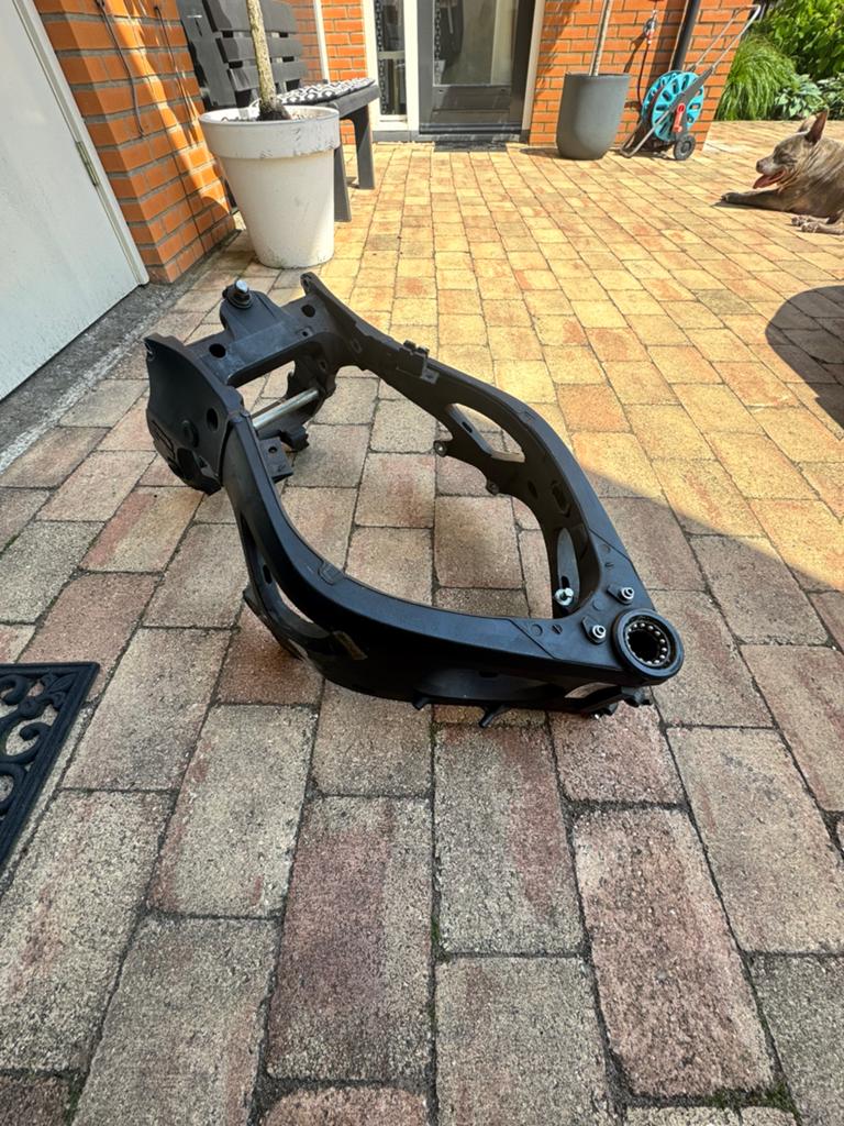 Frame yamaha r6 2004/2005 rj09, Motoren, Ophalen of Verzenden, Gebruikt