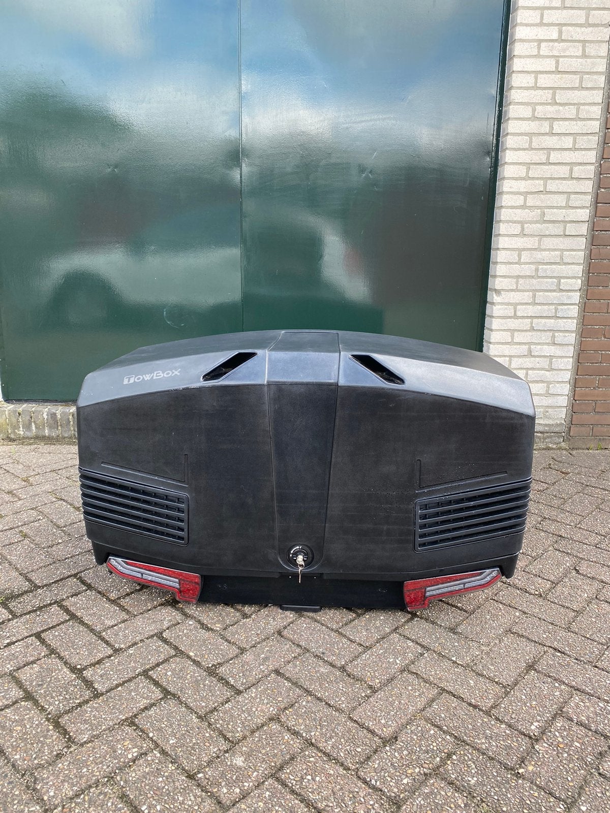 Te huur Towbox V3 extra ruimte brandstofbesparend 400liter, Ophalen of Verzenden, Gebruikt