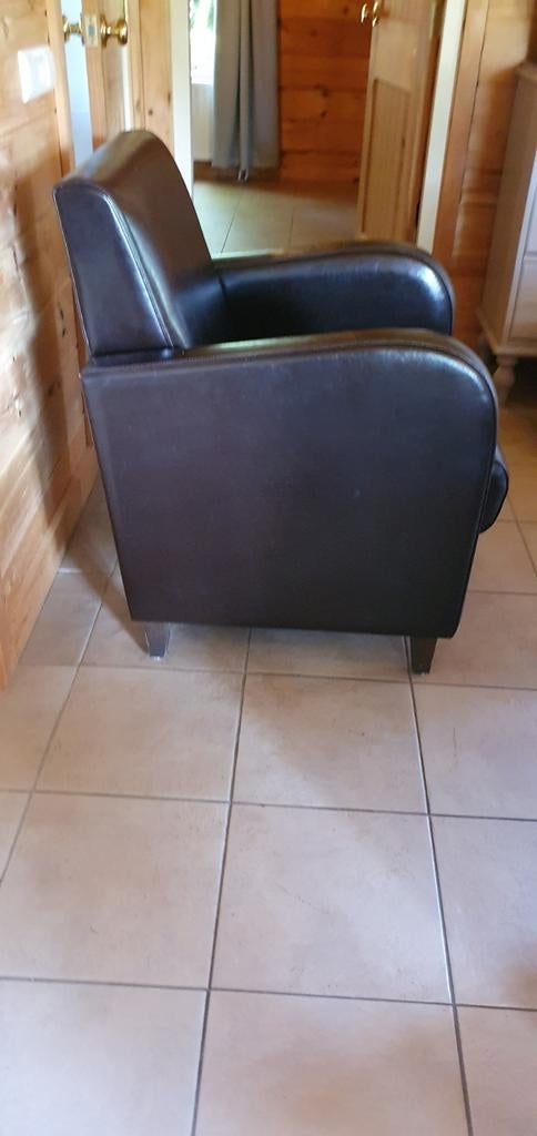 Wachtend op een goed gesprek, 2 fauteuils, Ophalen, Gebruikt, 75 tot 100 cm, 50 tot 75 cm